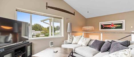 Smart-TV, peis, TV-spill og fotballspill