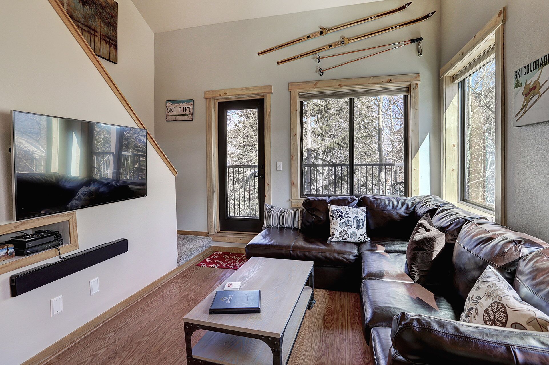 Walk to the Lifts/Hot Tub Access/Stunning Slope Views/Private Patio