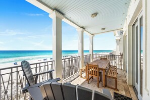 Outdoor dining - Sea La Vie *2Pools*Elevator*Loaded*Beach Service* (Miramar Beach)