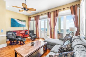 Smart TV, DVD player