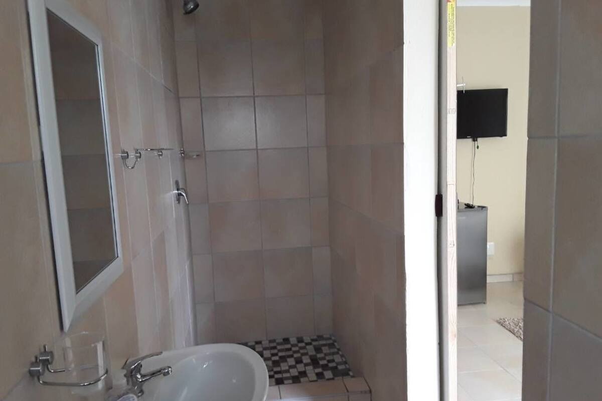 Familienzimmer (2 - Triple) | Badezimmer | Handtücher