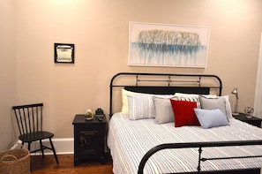 1 chambre, fer et planche à repasser, accès au Wi-Fi (inclus)