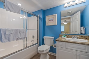 シャワー付き浴槽、タオル