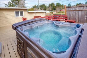 Outdoor spa tub - PICKLEBALL, HOT TUB, Ocean View, Playset (SV3) (Long Beach)