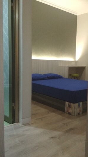 1 Schlafzimmer, BĂŒgeleisen/BĂŒgelbrett, WLAN, BettwĂ€sche