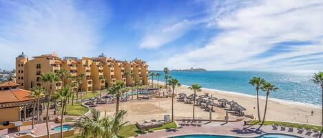 Lämmitetty uima-allas