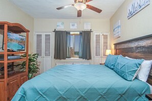 2 bedrooms, free WiFi, bed sheets - Princesa Resort A-406 Sandy Feet Retreat with Terrace Overlooking Pool and Ocean Front (Puerto Peñasco)