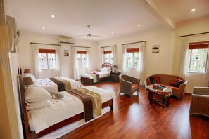 5 bedrooms, individually furnished, desk, iron/ironing board
