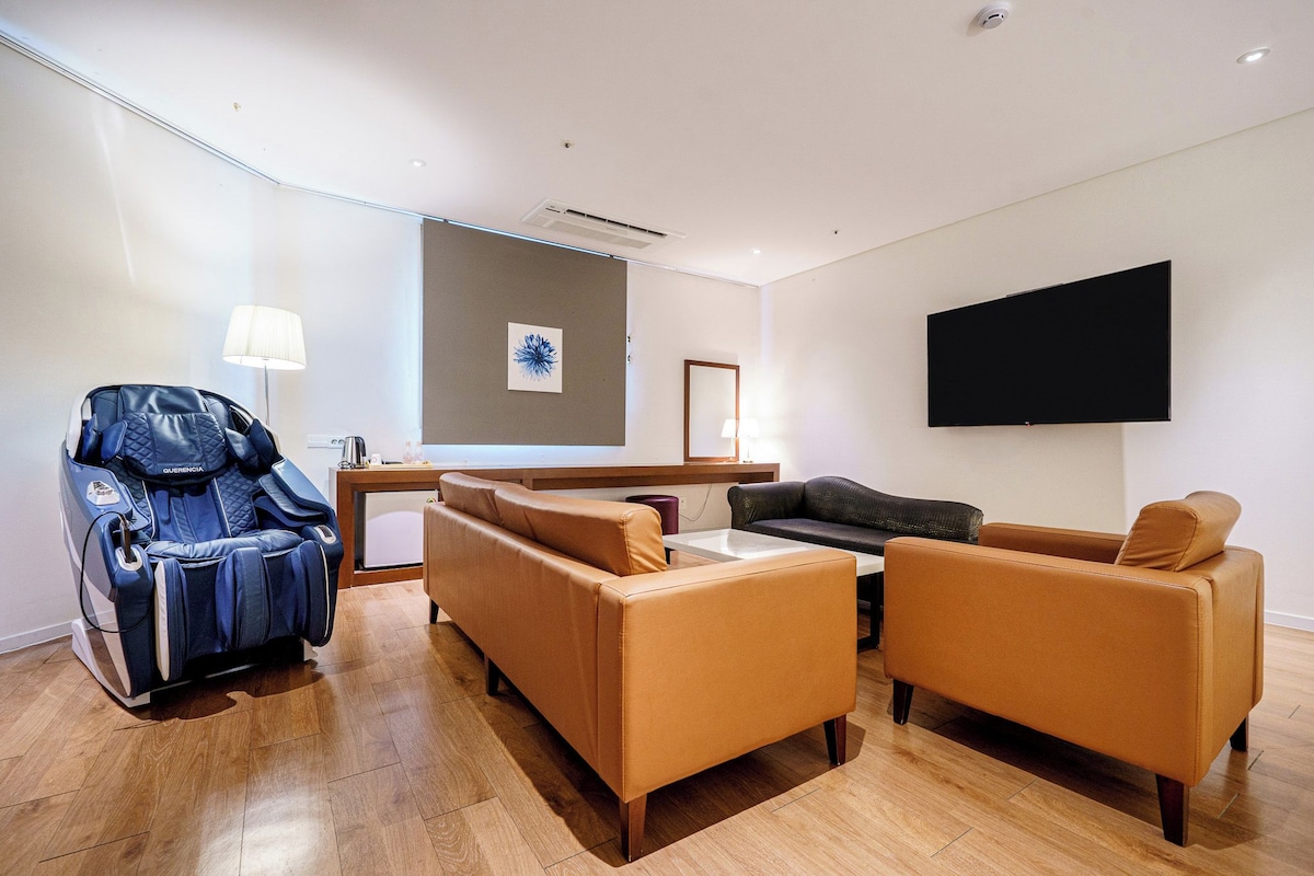 5. Family Room (1 Double Bed, 1 Single Bed) | Wi-Fi de cortesia