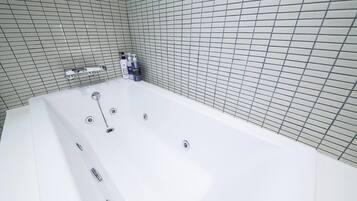 Free toiletries, hair dryer, bathrobes, slippers