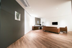 Family Room | Room amenity