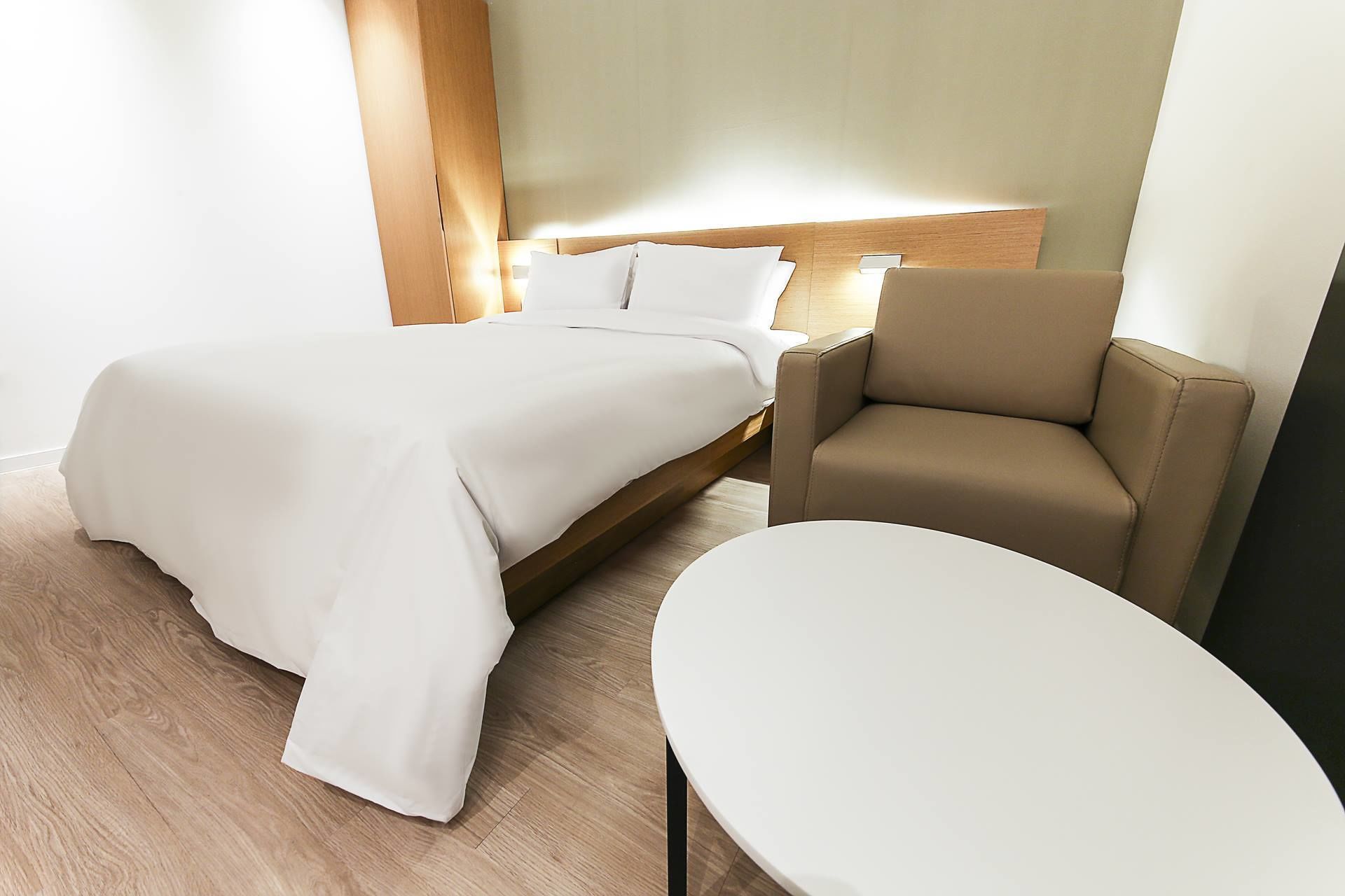 standard room | room amenity