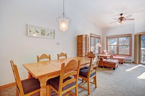 Dining - Hot Tub Access/Walk to the Slopes/Large Private Patio (Keystone)