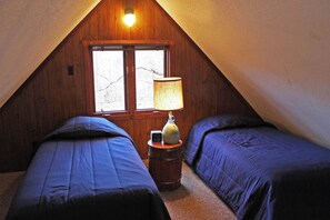5 camere, una scrivania, Wi-Fi gratuito, lenzuola