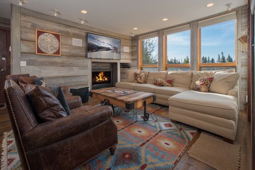 JHRL - Nez Perce D2, Recently updated 3-bedroom Mountain Decor - 1 mile from Grand Teton NP