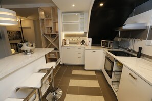 Basic Apartment, Terrace, Lake View | Iron/ironing board, free WiFi - Cote Riviera Luxe Lake (Montreux)