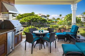 Outdoor dining - Kolea 14L: 2 BR, 2 BA Condominium in Waikoloa, Sleeps 6 (Waikoloa)