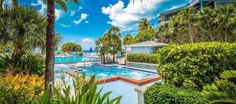 **CONCH IN THE TREETOPS @ 1800 ATLANTIC** Beach Condo / Pool + LAST KEY SERVICES