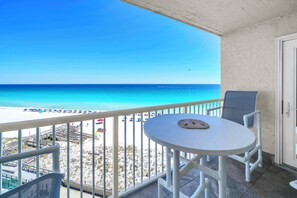 Outdoor dining - 702 -Breathtaking sunrises & Ocean views, includes Free Beach Service (Destin)