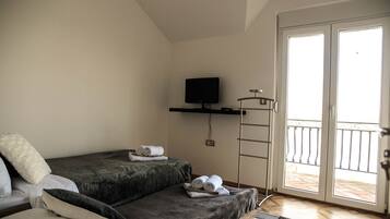 3 chambres, fer et planche Ă repasser, accĂšs Internet, draps fournis