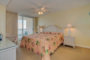 2 bedrooms, iron/ironing board, WiFi, bed sheets - Oceanfront luxury condo and great amenities + Free Attraction Tickets! (North Myrtle Beach)