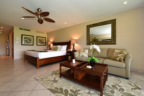 Iron/ironing board, free WiFi, bed sheets - Top Floor, Prime Ocean View from J unit studio. Beach Cabana, Jacuzzi (Kaanapali)