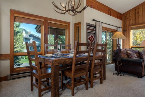 JHRL - Nez Perce B6 - Great location near pool and hot tub access