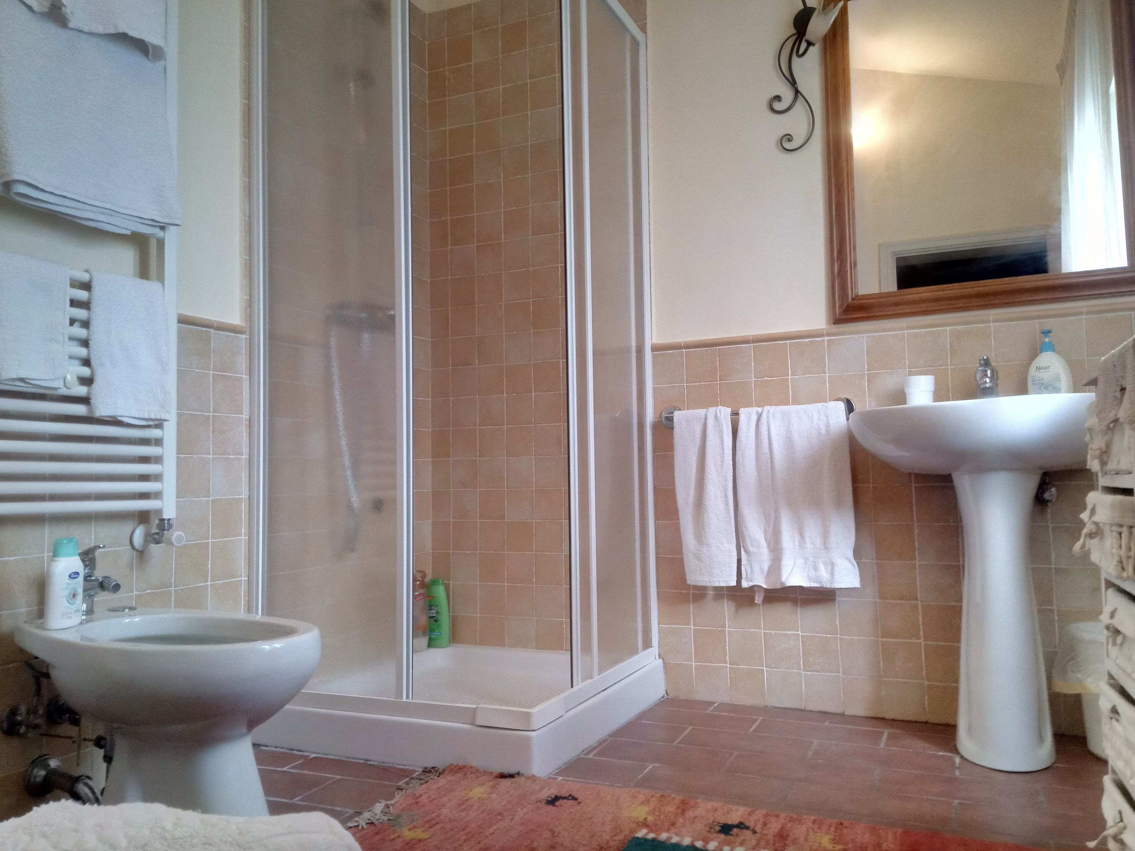 double room | bathroom | shower, free toiletries, hair dryer, bidet