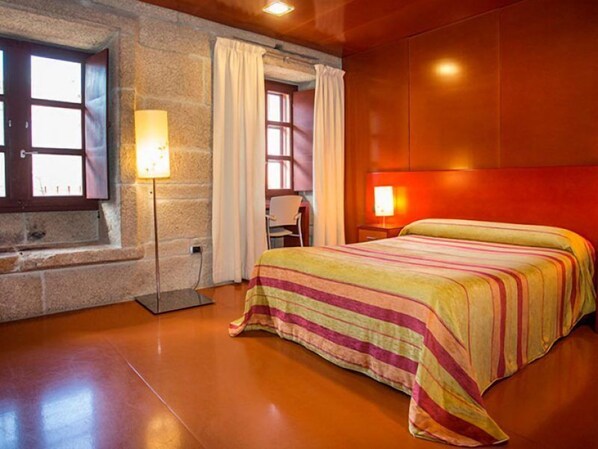 Double or Twin Room | Desk, blackout curtains, free WiFi, bed sheets