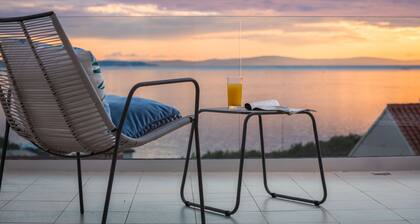 Luxueuse villa Elena prÚs de Split avec grande piscine et chef privé