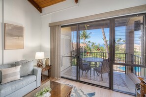 Televisión, reproductor de DVD, futbolito y tenis de mesa 