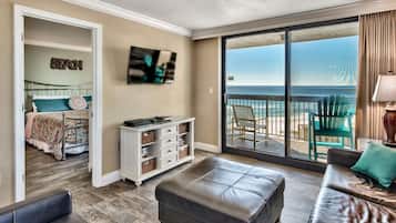 2 makuuhuonetta, silitysrauta/-lauta, ilmainen Wi-Fi, vuodevaatteet