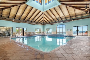 Inomhuspool och uppvärmd pool