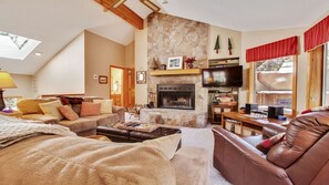 TV, fireplace, DVD player