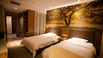 Executive Twin Room | Minibar, desk, blackout drapes, free WiFi