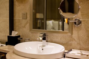 Bathroom - Changchun Regent Hotel (Changchun)