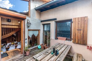 Outdoor dining - MORZINE PRIME LOCATION -  4 BEDROOMS - 8 PEOPLE (MORZINE)