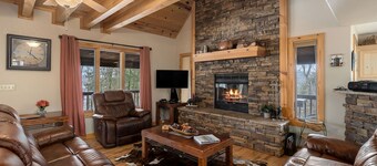 Lago Vista Center Hill Lake