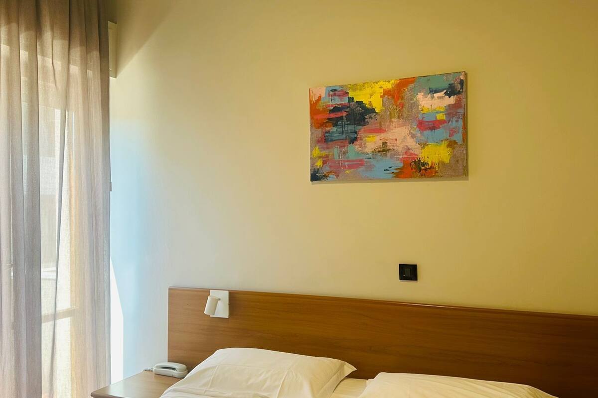 1 bedroom, desk, free WiFi, bed sheets