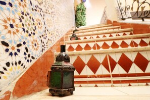 Exterior - Downtown Hostel Fez - Hostel (Fes)