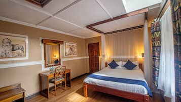 1 bedroom, desk, soundproofing, iron/ironing board