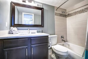 Unclassified image, 4 of 50, button