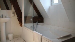 Bathroom - Hôtel de l'image (Illiers-Combray)
