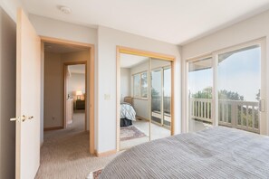 2 chambres, fer et planche à repasser, accès Internet, draps fournis