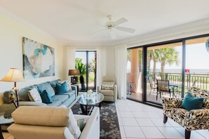 Fernseher, DVD-Player