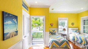 8 bedrooms, desk, iron/ironing board, free WiFi