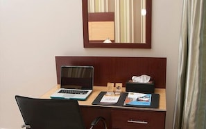 In-room business centre