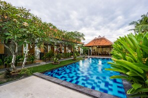 Udendørs pool