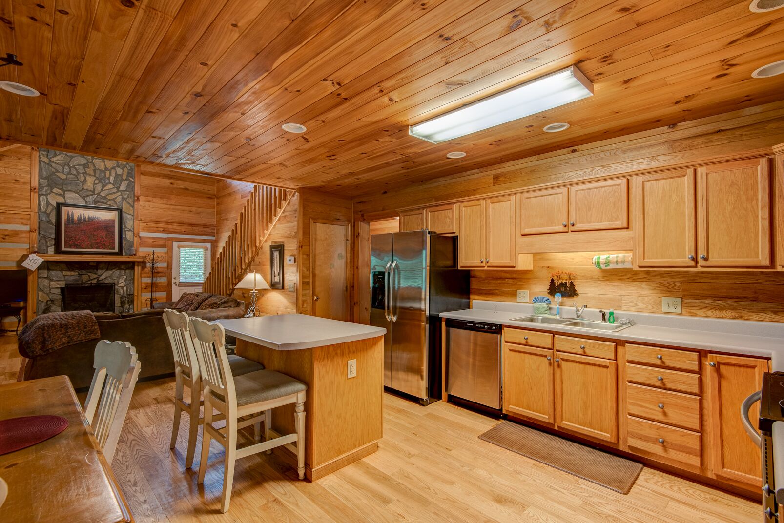 冰箱、微波炉、烤箱、炉灶