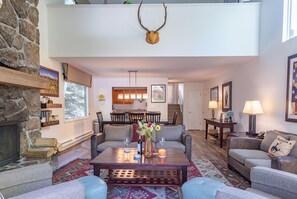 TV, fireplace, DVD player, books